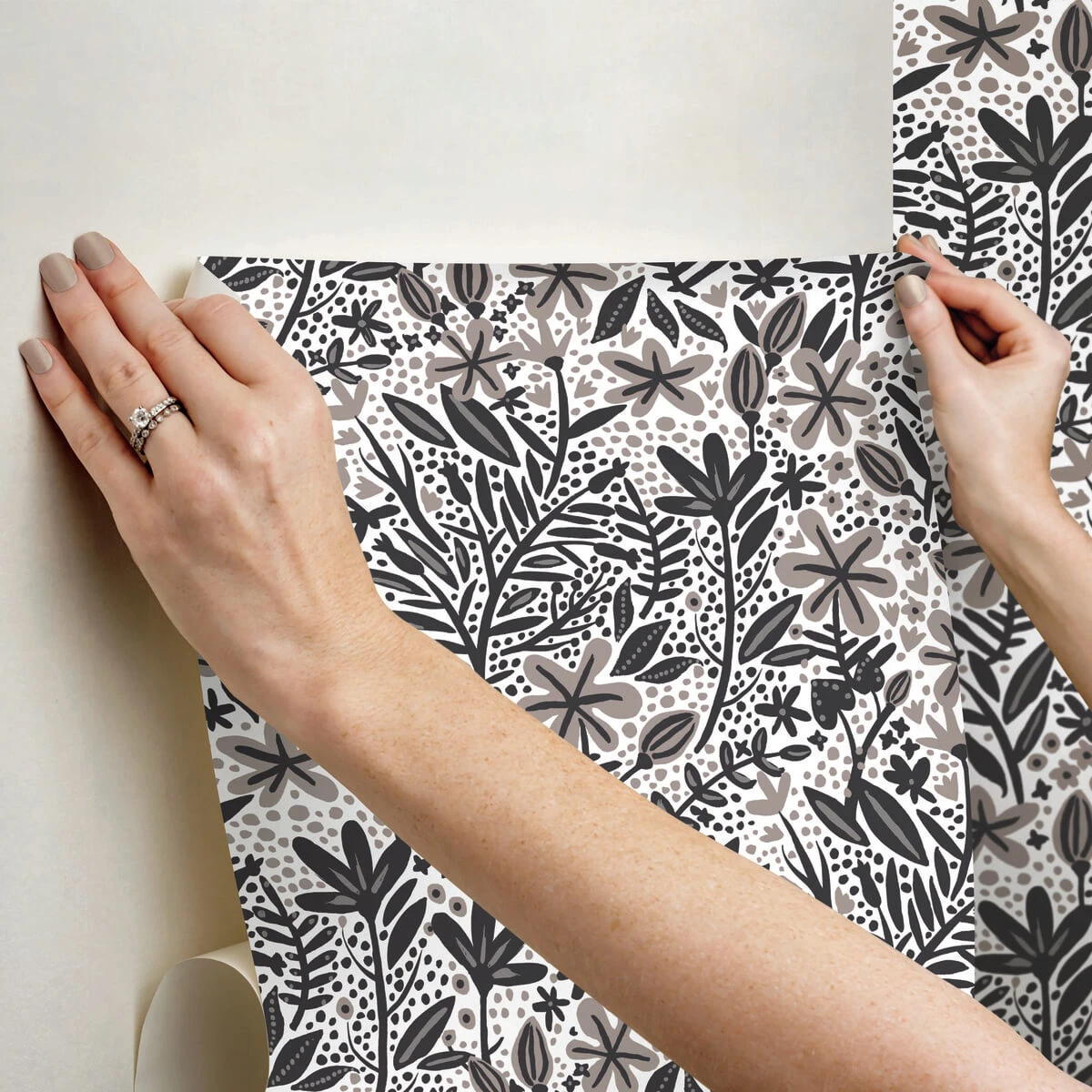 Roommates Cat Coquillette Porcelain Garden Peel & Stick Wallpaper In Multicolor 3 Roommates Cat Coquillette Porcelain Garden Peel & Stick Wallpaper In Multicolor - Image 3